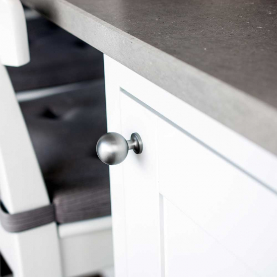 Knopp Lily - Rostfritt Stål Finish