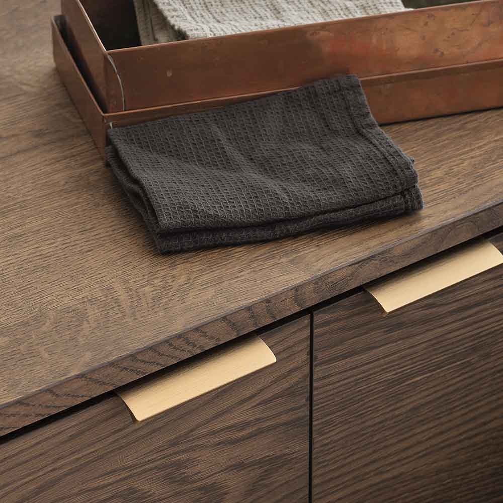 Profilhandtag Edge Straight - Borstad Mässing