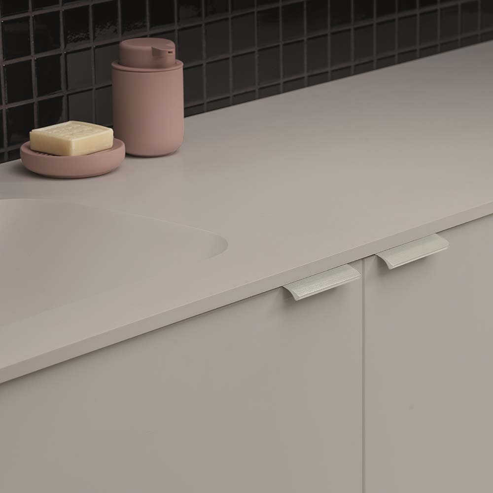 Profilhandtag Edge Straight - 100mm - Vitlackad