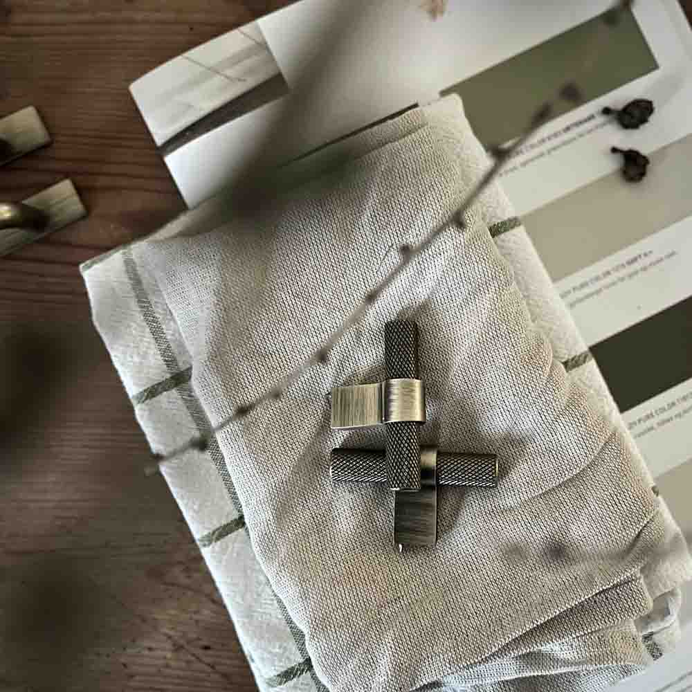 Knopp T Helix - Antik Brons
