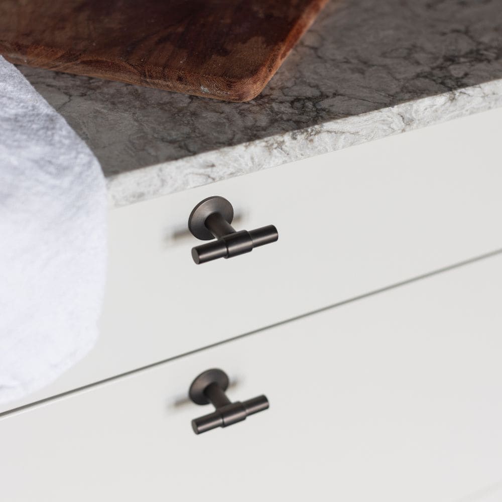 Knopp T Uniform - Brunerad Mässing