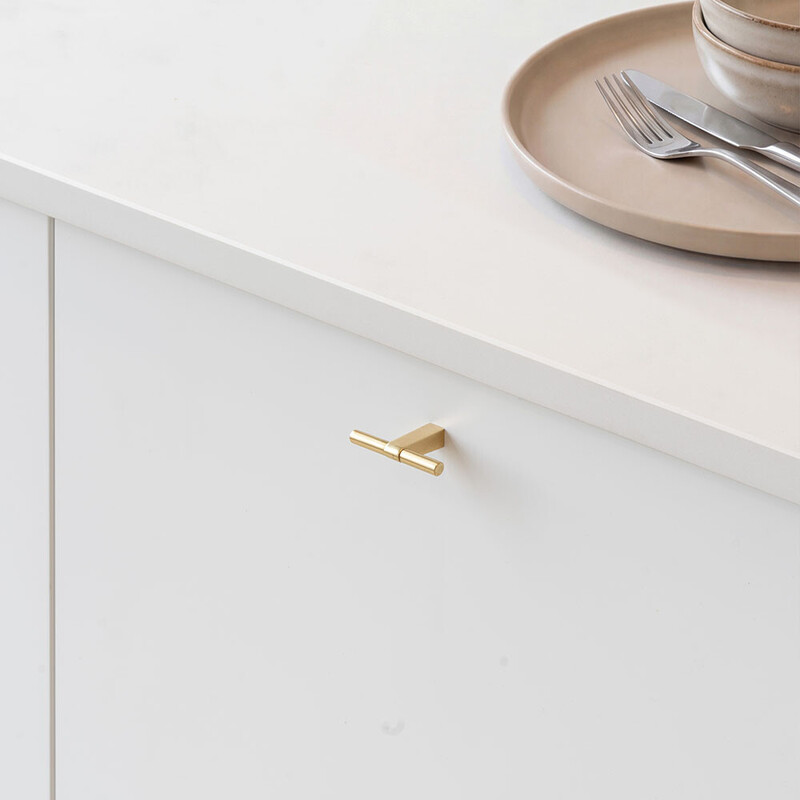 Knopp T Petit - Polerad Mässing