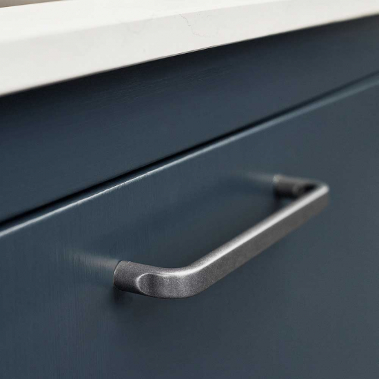 Handtag Base - 160mm - Antik Grå