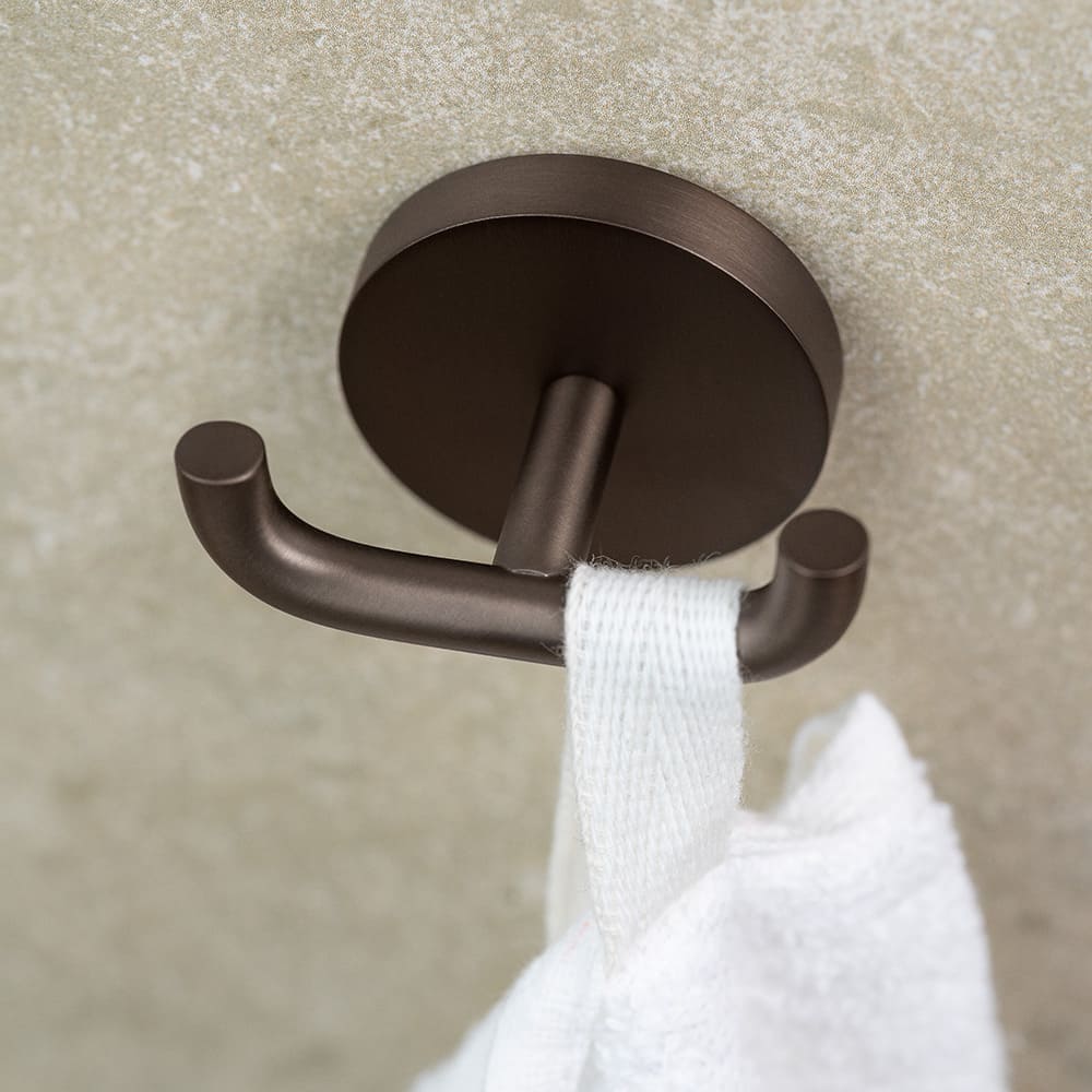 Dubbelkrok Calm - Brunerad Mässing