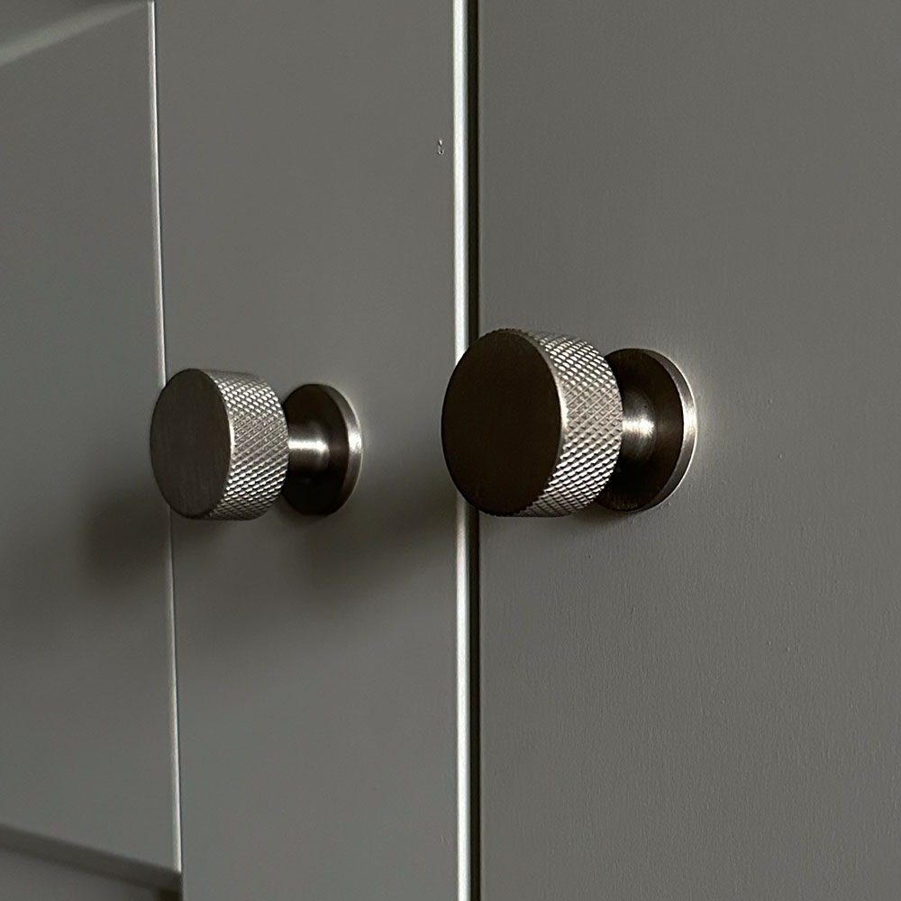 Knopp Crest - Rostfritt Stål Finish