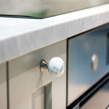 Knopp Bead Straight - Carrara Marmor
