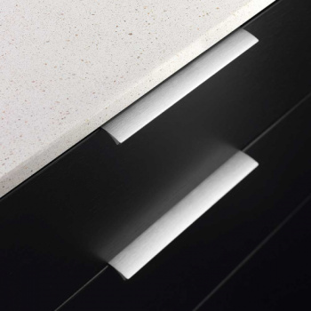 Profilhandtag Edge Straight - 200mm - Rostfritt Stål Finish