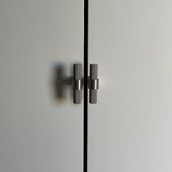 Knopp T Helix - Rostfritt Stål Finish