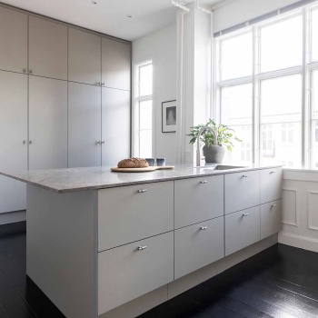Knopp T Helix - Rostfritt Stål Finish