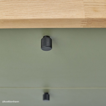 Knopp Helix - 20mm - Mattsvart