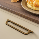 Handtag Omega - 160mm - Antik Mässing