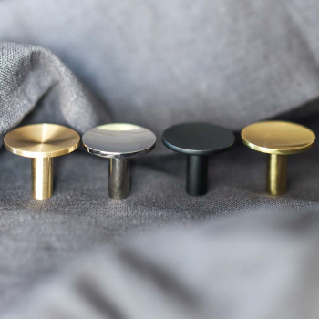 Knopp Sture - 28mm - Mässing