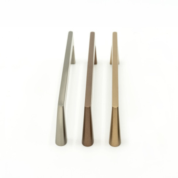 Handtag Liv - 160mm - Borstad Ljus Guld