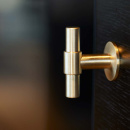 Knopp T Uniform - Borstad Obehandlad Mässing