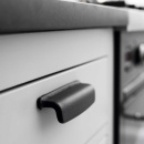 Handtag Art - 96mm - Gjutjärn Svart