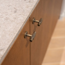 Knopp T Manor - Antik Mässing