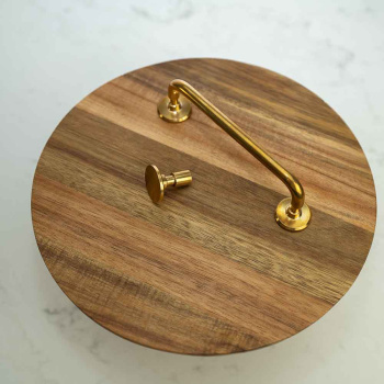 Knopp Jubilee - 28mm - Obehandlad Mässing