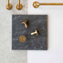 Knopp Jubilee - 28mm - Obehandlad Mässing