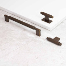 Knopp T Arpa - Antik Mässing