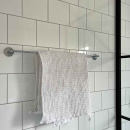 Base 100 Handduksstång - Borstat Rostfritt Stål