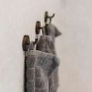 Enkelkrok Calm - Brunerad Mässing