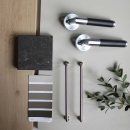 Dörrhandtag Koster - Borstad Krom/Svart