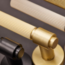 Dörrhandtag Helix 200 Stripe - Skandinavisk Standard - Svart