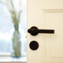 Dörrhandtag Helix 200 Stripe - Skandinavisk Standard - Svart
