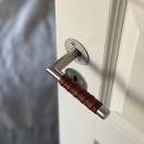 Dörrhandtag Kastrup - Rostfritt Stål Finish/Läderlindat Brun