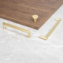 Handtag Inez - Borstad Mässing