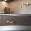 Handtag Helix Stripe - Rostfritt Stål Finish