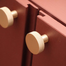 Knopp Flat - Mässing